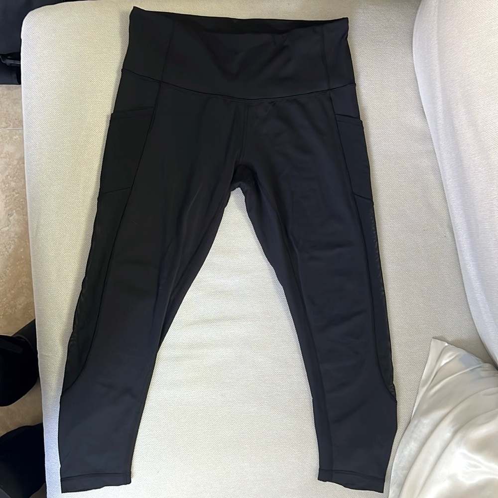 Lululemon cropped mesh align leggings black 10